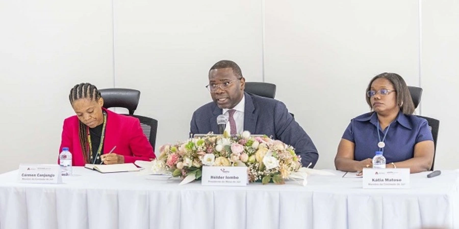 Angola Considers Proposals for Operatorship of Five Onshore Blocks(1)