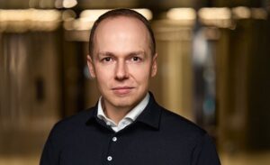 DRI, the EU renewables arm of Ukrainian energy company DTEK, has appointed Ivan Geliukh as its new chief executive officer. Geliukh takes over from John Stuart, who led DRI for nearly three years and helped boost its growth in its core markets of Croatia, Italy, Poland, and Romania. Throughout his tenure, Stuart grew DRI to have a renewable energy and battery storage portfolio of 1.4GW and a workforce of nearly 100 international experts across six offices. Stuart said: “It has been a pleasure transforming DRI from renewables start-up to a well-established power producer and driving its mission to accelerate the energy transition in Europe. “Across the EU, countries have ambitious renewable energy targets and I have no doubt that as DRI expands, it will be a big part of this story.” New chief executive officer Geliukh said: “I am delighted to step into this role at DRI, one of DTEK’s fastest growing subsidiaries and one with a mission to deliver clean energy and storage across Europe. “I want to thank John for his tremendous commitment and leadership over the past years. “Under his stewardship DRI has grown into a strong renewables business with an exciting future. “I look forward to further growing the business, as we work to deliver significant renewable and battery storage capacity in our core markets by 2030 and begin to explore new markets across Europe.” Geliukh joins DRI from D.Trading, DTEK’s pan-European trading business, where he had been chief executive officer since 2022. Stuart added: “In Ivan, DRI has a great leader with a proven track record of growth at DTEK. “I am confident he will lead DRI to the next phase of growth and wish him the very best.”