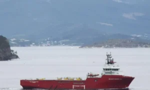 Petrobras looking to charter up to 18 platform suppliers