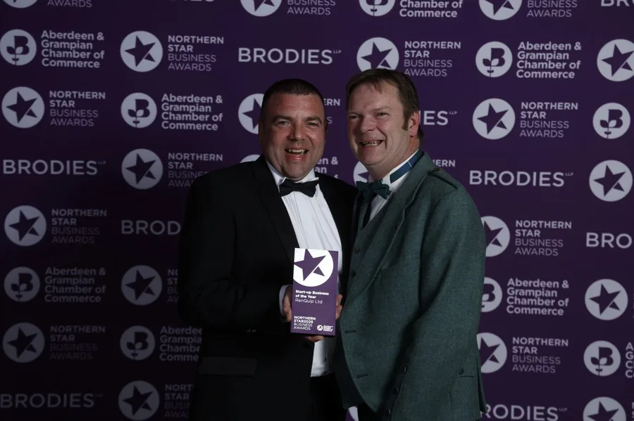 RenQuip Managing Director Marc Gerrard and Technical Director John Morgan accept the NSBA