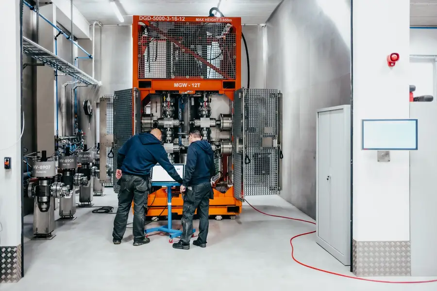 FourPhase Secures Three Contracts with Global Super Majors in the Americas