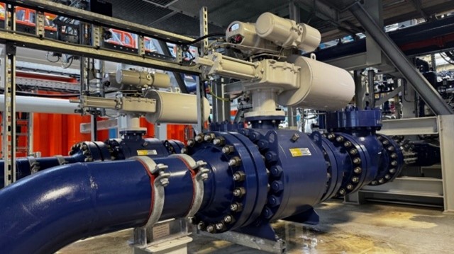 High-pressure upstream gas pipelines