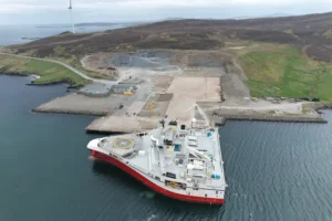 Dales Voe Base, Lerwick Harbour (c) Alexander Simpson, Lerwick Port Authority