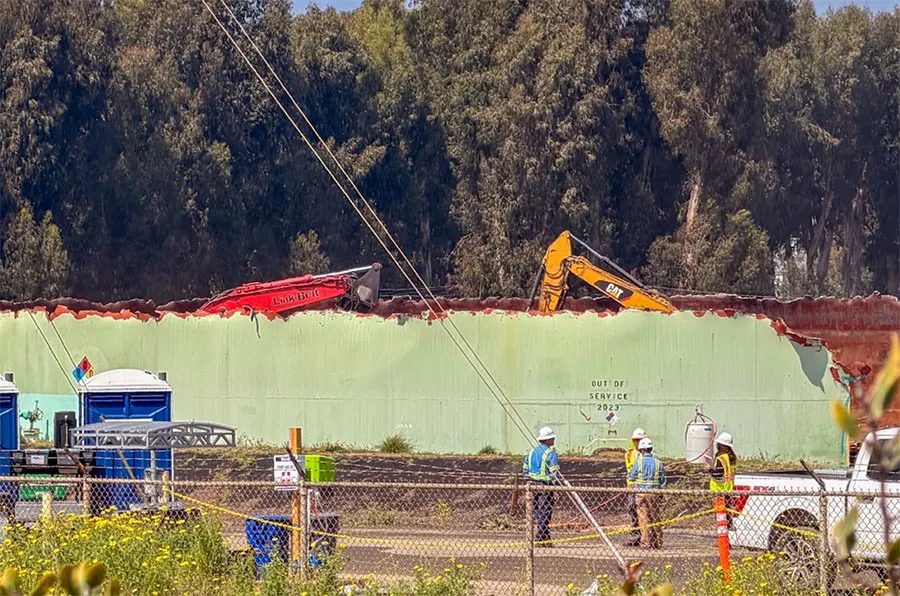 Chevron Continues the Decommission of Oil Facilities in Carpinteria Including Pipeline Removal