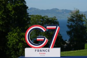 G7
