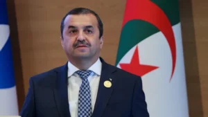Algeria to share oil output in deal with Saudi company