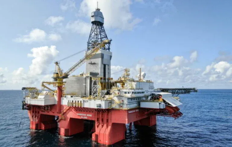 Transocean rig pair lines up two drilling jobs in Norway and Australia