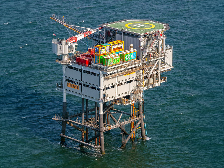 World First as Eni's Dutch North Sea Platform Produces Green Hydrogen From Offshore Wind Power
