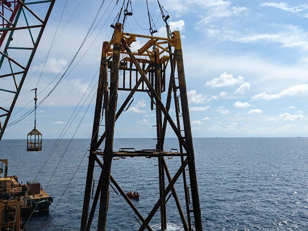 James Fisher and Aquaterra Energy announce global decommissioning partnership