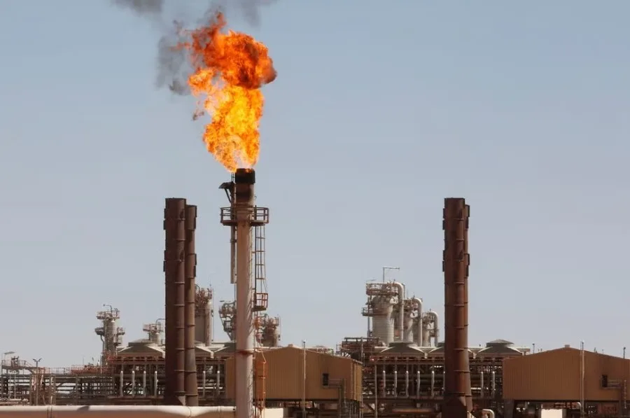 Blowout at Algeria gas well - no casualties