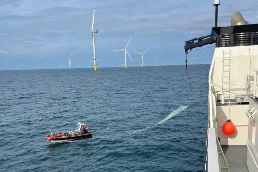 Vestas blade break disrupts North Sea offshore wind farm construction