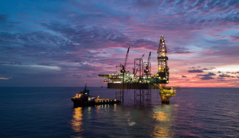 Arabian Drilling wins four-jackup offshore contract from KJO
