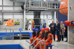 Minister_Gethins,_Jamie_Purves_(3t)_and_Claire_Mack_(SSEN)-1