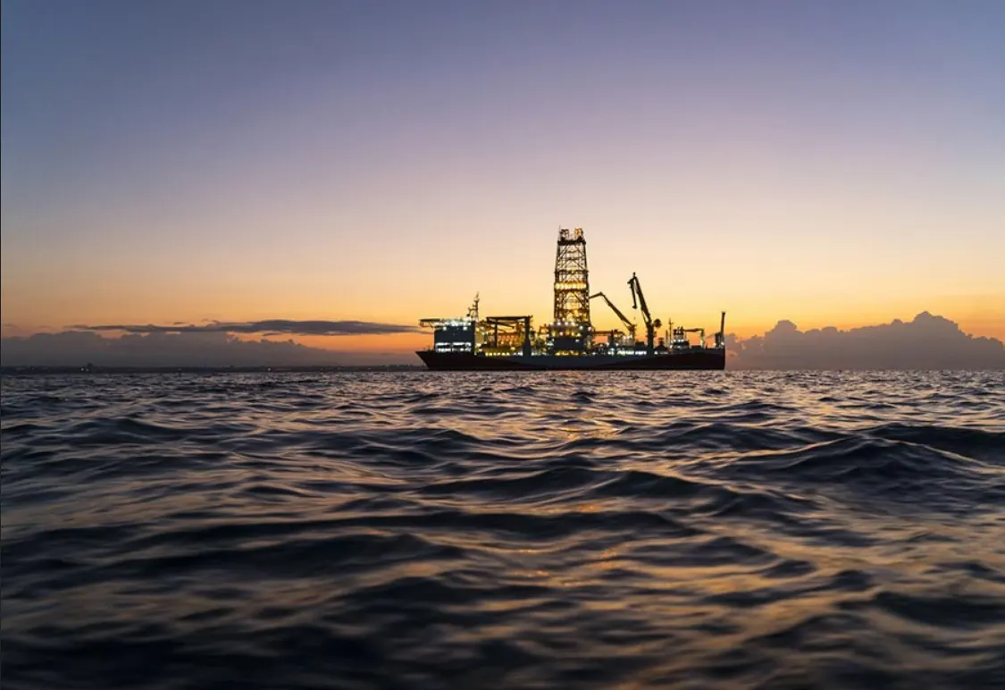 drillship
