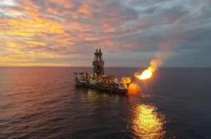 Petronas Lines Up Drillship to Appraise Megah Malaysia's Largest Oil Discovery in 20 Years