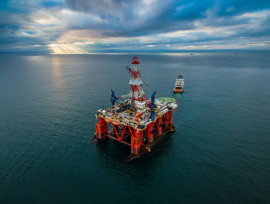 semisubmersible-drilling-rig-the-hakuryu-5